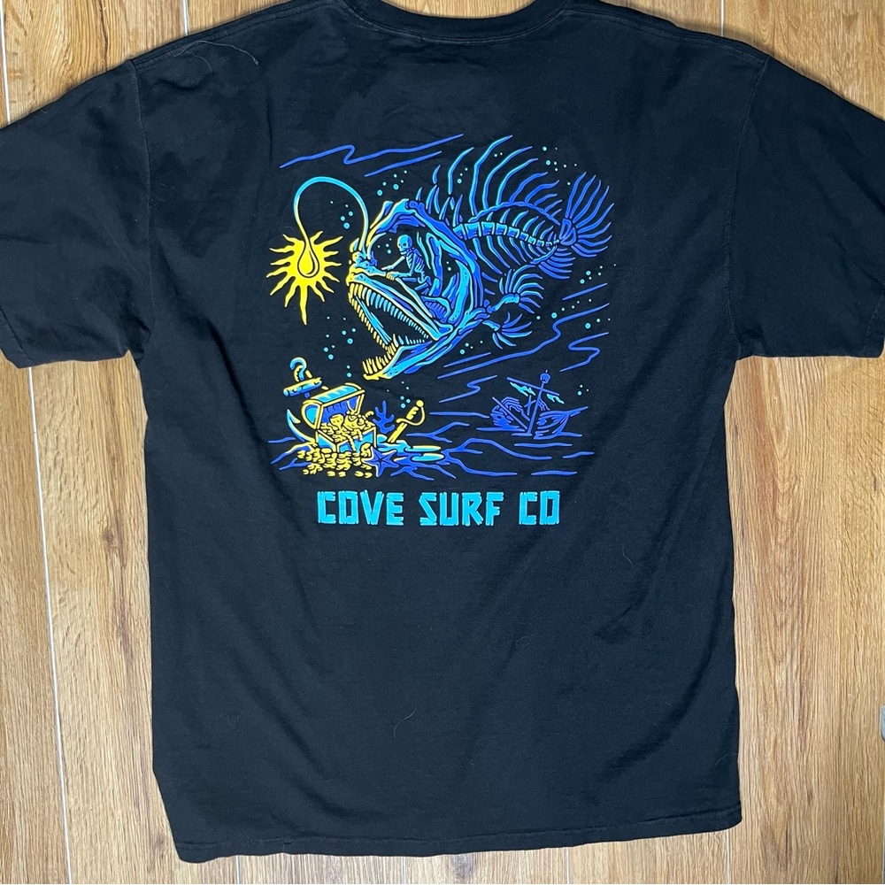 Cove Surf Co Company Skeleton Shirt LARGE Blue Treasure NWOT